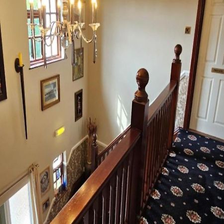 Parc Lodge Guesthouse Bridgend  Eksteriør bilde