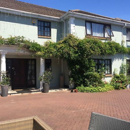 Parc Lodge Guesthouse Bridgend  Eksteriør bilde