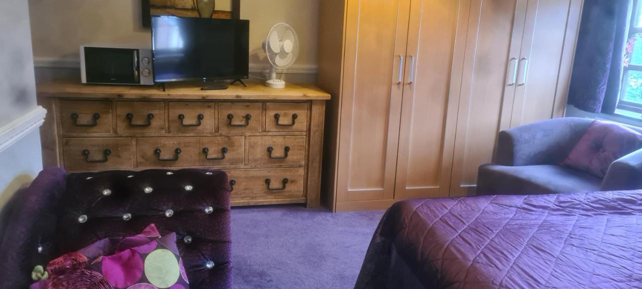 Parc Lodge Guesthouse Bridgend  Eksteriør bilde
